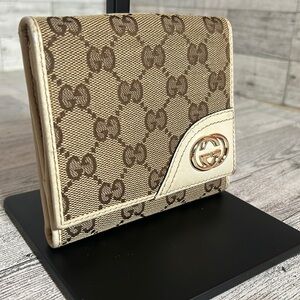 Gucci monogram wallet EUC